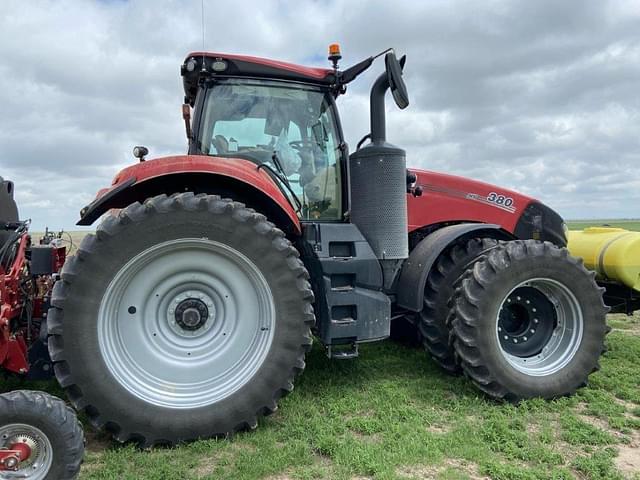 Image of Case IH Magnum 380 equipment image 2