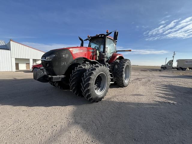 Image of Case IH Magnum 380 equipment image 2