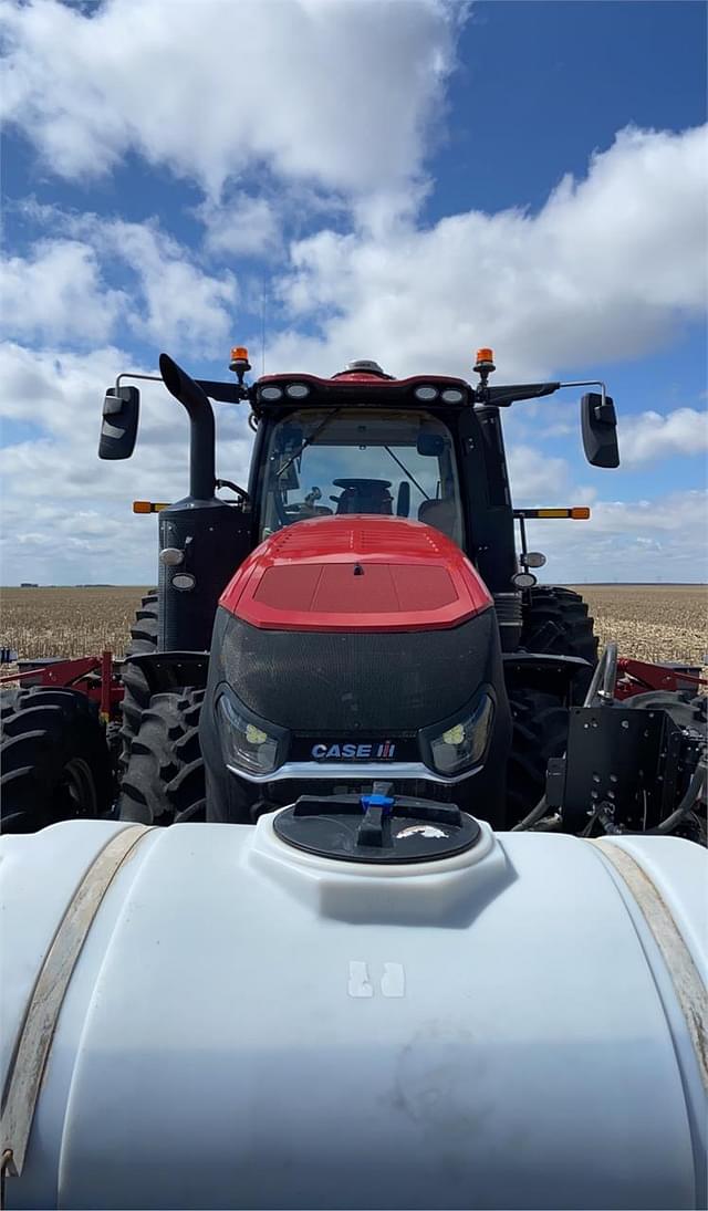 Image of Case IH Magnum 380 equipment image 1