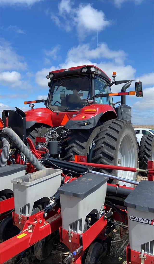 Image of Case IH Magnum 380 equipment image 3