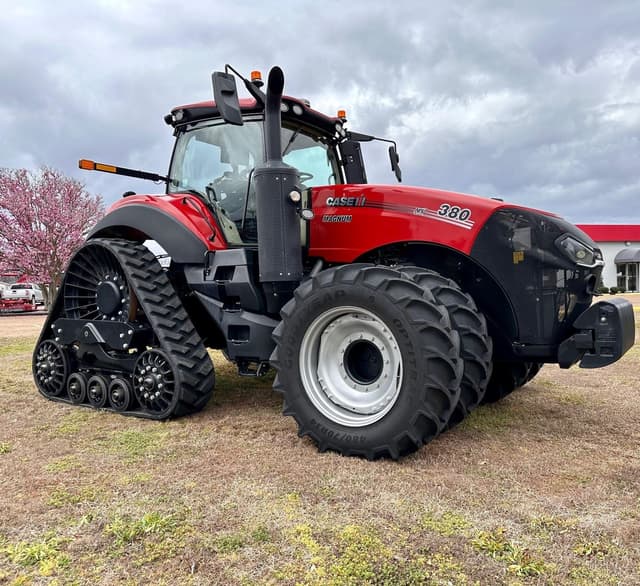 Image of Case IH Magnum 380 equipment image 1