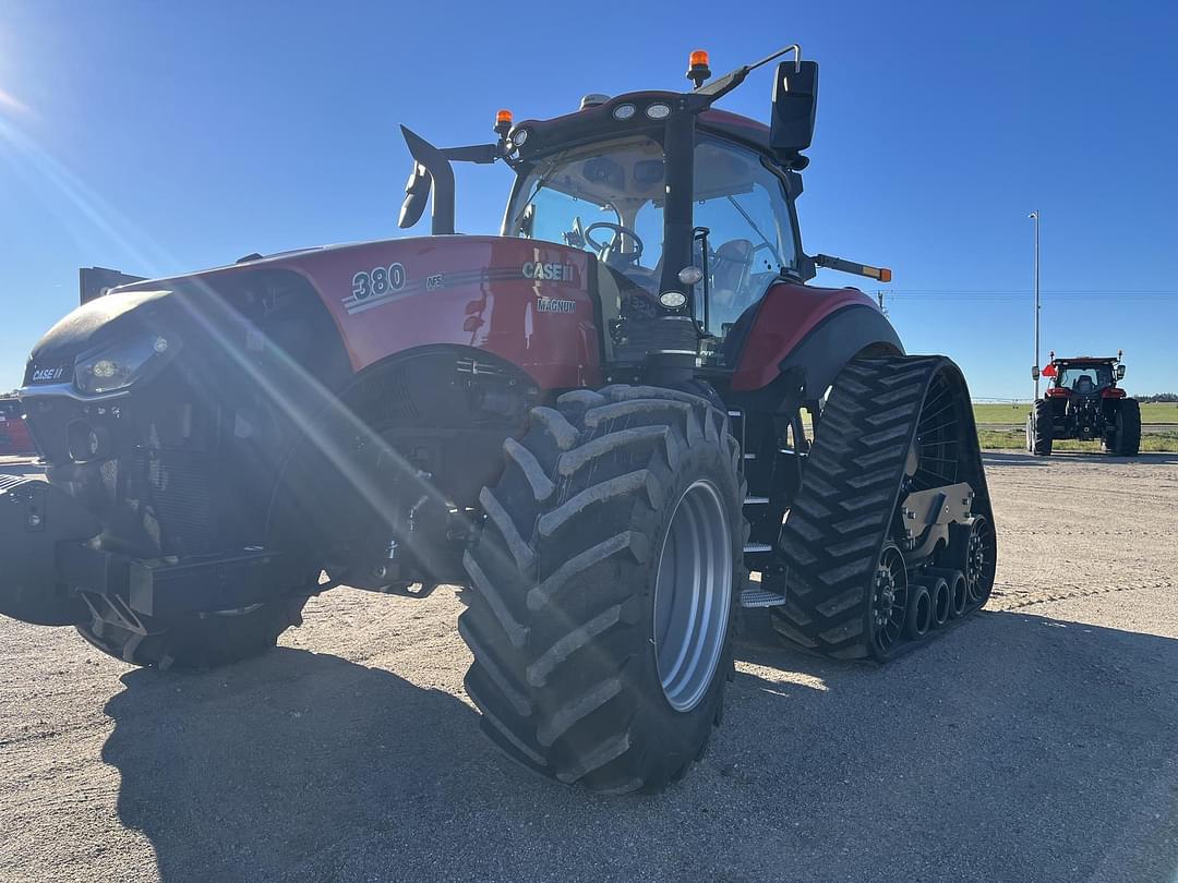 Image of Case IH Magnum 380 RowTrac Primary image