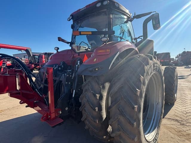 Image of Case IH Magnum 380 equipment image 3