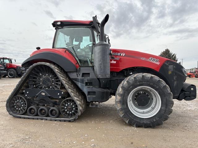 Image of Case IH Magnum 380 RowTrac equipment image 2