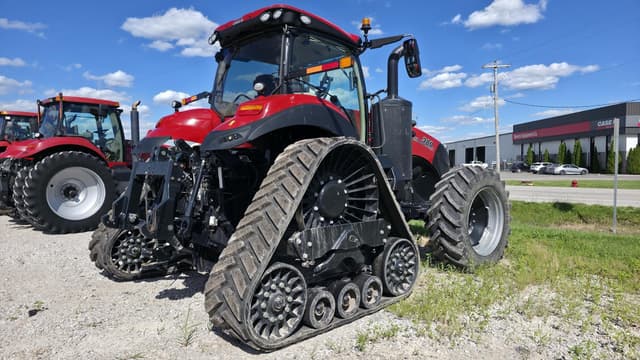 Image of Case IH Magnum 380 equipment image 4