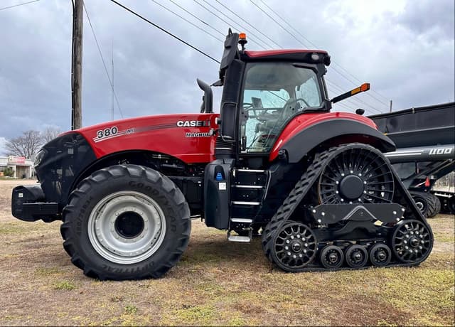Image of Case IH Magnum 380 equipment image 4