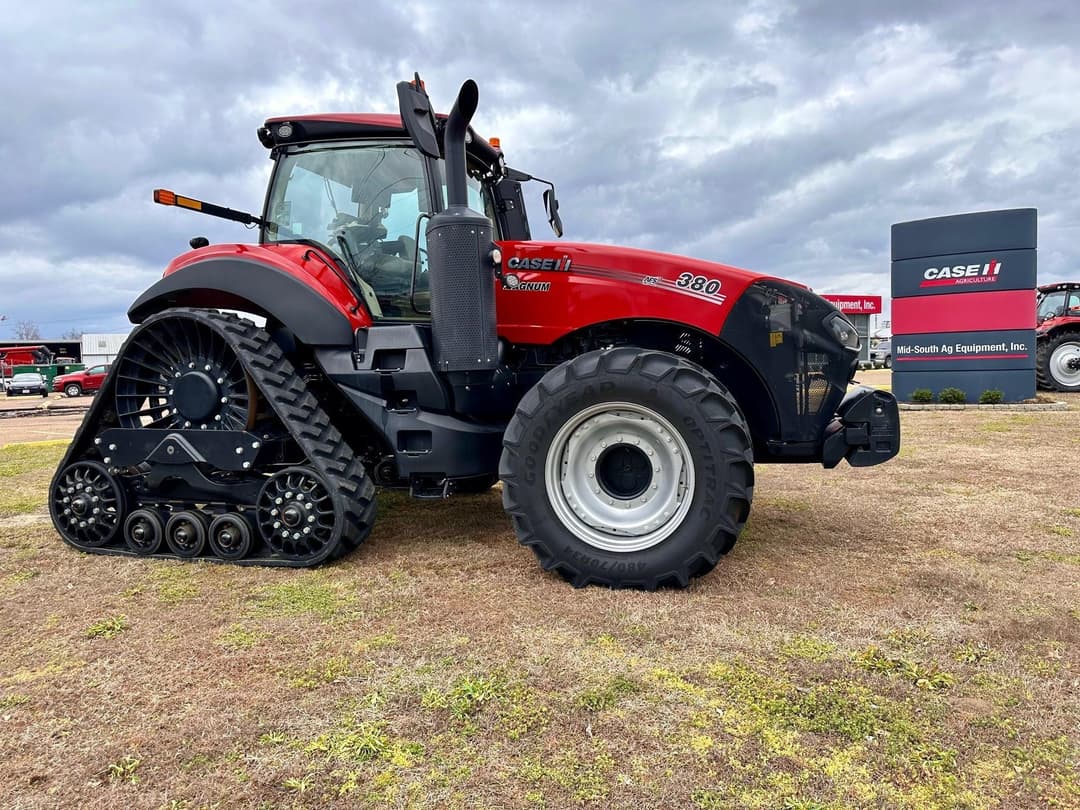 Image of Case IH Magnum 380 Primary image