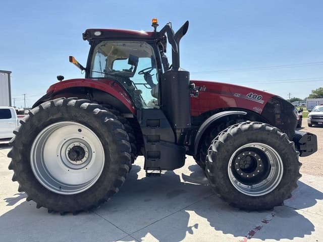 Image of Case IH Magnum 400 equipment image 4