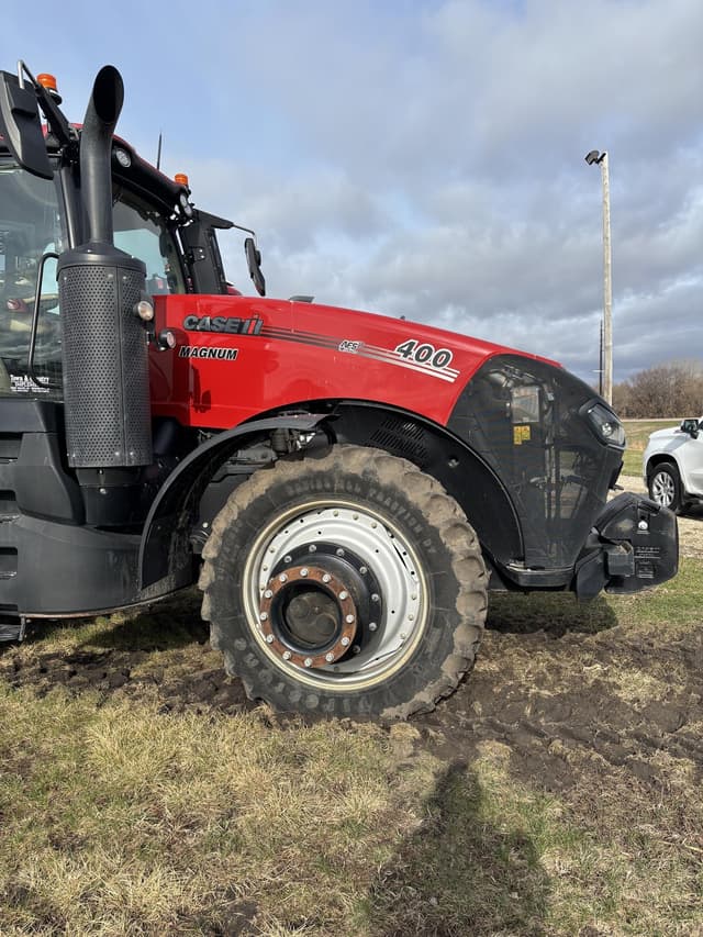 Image of Case IH Magnum 400 equipment image 4