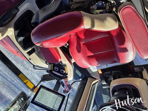 Image of Case IH Magnum 400 equipment image 4