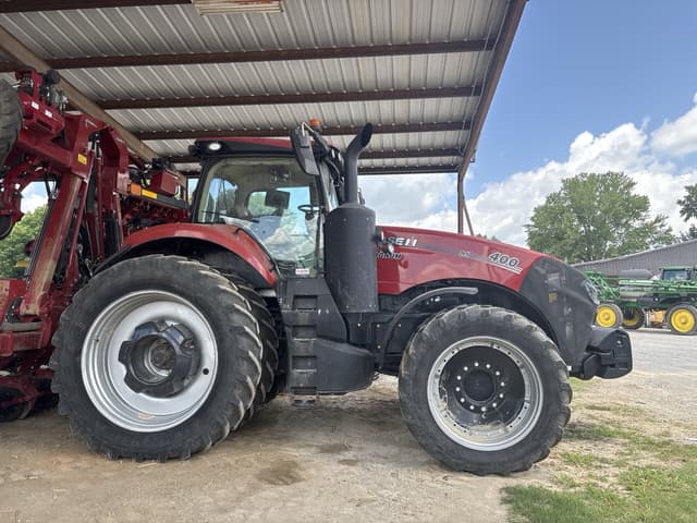 Image of Case IH Magnum 400 equipment image 1