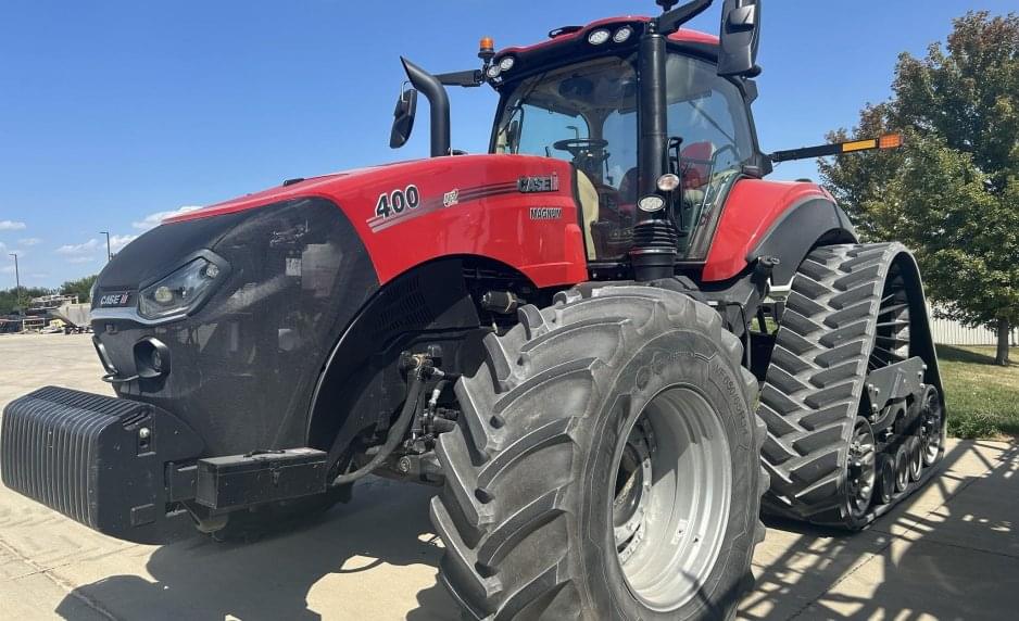 Image of Case IH Magnum 400 Rowtrac Primary image