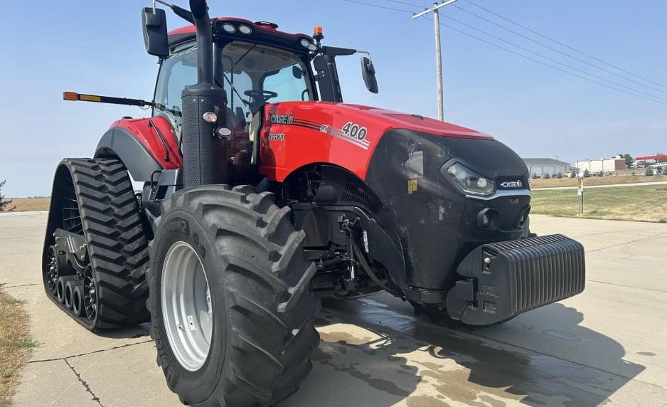 Image of Case IH Magnum 400 Rowtrac Primary image