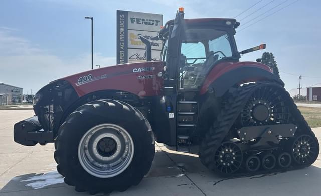 Image of Case IH Magnum 400 Rowtrac equipment image 2