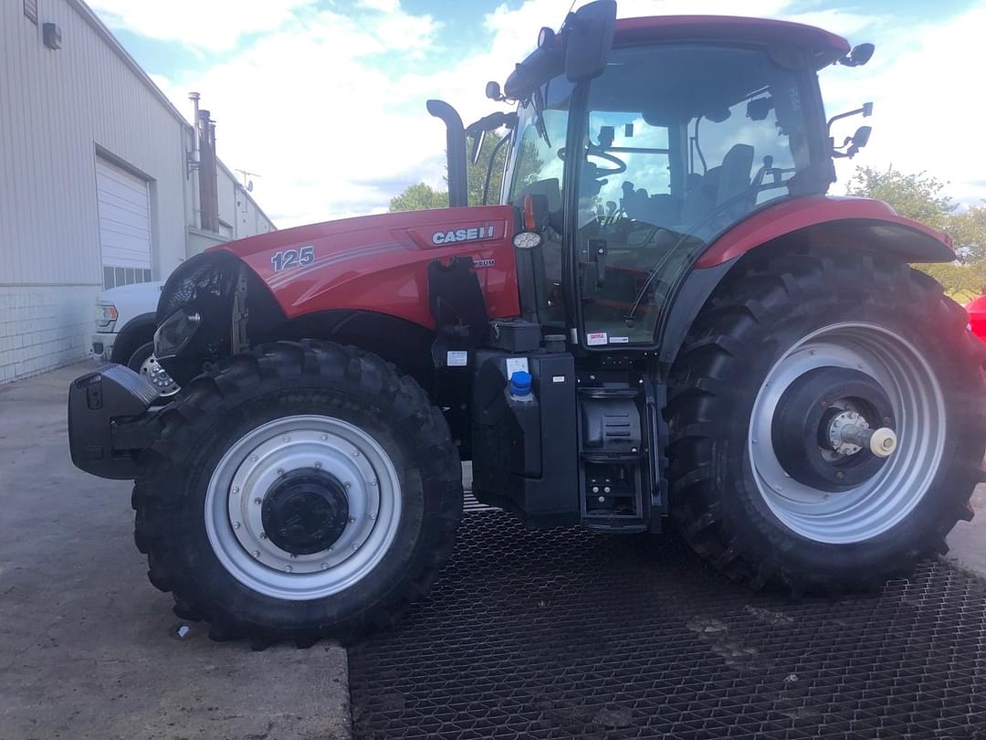 Image of Case IH Maxxum 125 Primary image