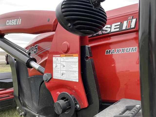 Image of Case IH Maxxum 125 equipment image 4