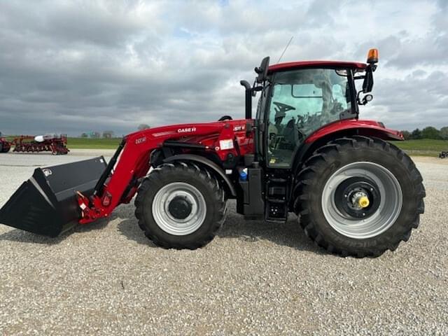 Image of Case IH Maxxum 125 equipment image 1