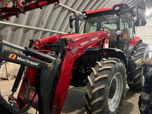 Image of Case IH Maxxum 135 equipment image 3