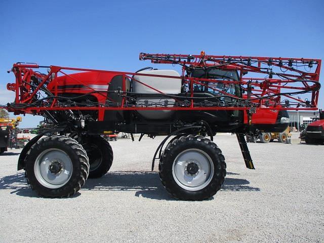 Image of Case IH Patriot 2250 equipment image 3