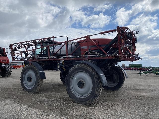 Image of Case IH Patriot 3240 equipment image 4