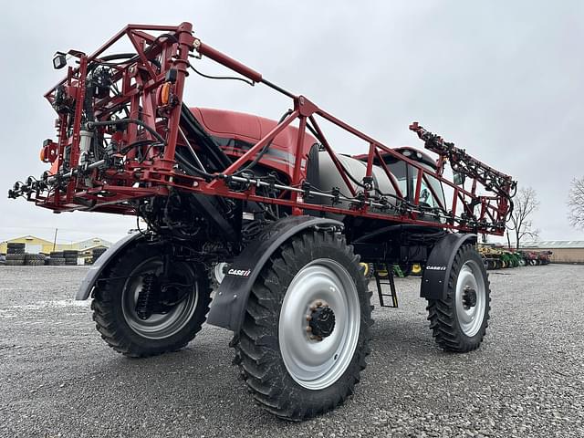 Image of Case IH Patriot 3240 equipment image 2