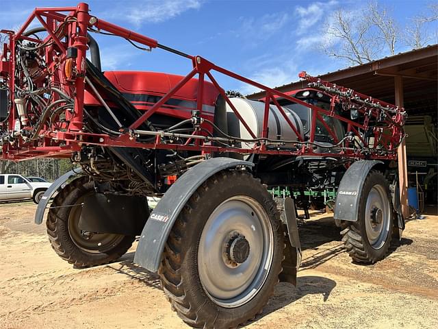 Image of Case IH Patriot 3240 equipment image 3