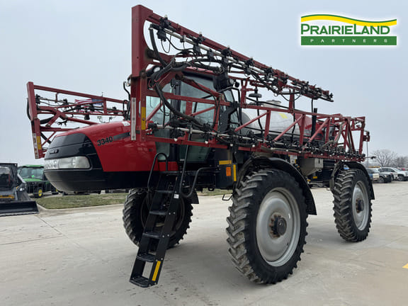 Main image Case IH Patriot 3340