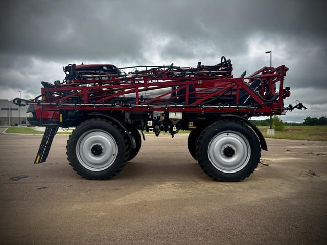 Image of Case IH Patriot 3340 equipment image 1