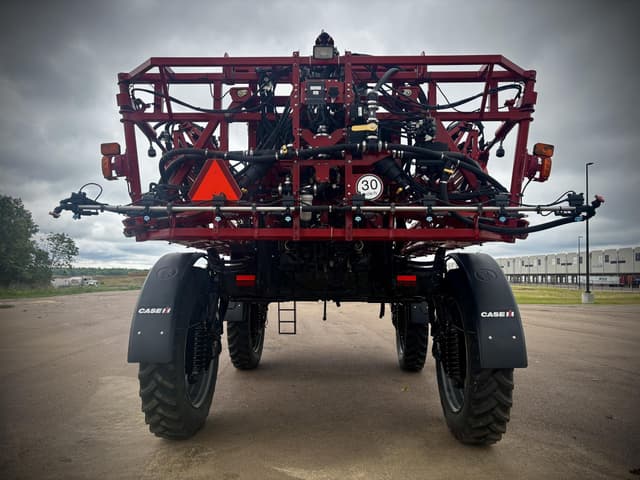 Image of Case IH Patriot 3340 equipment image 3