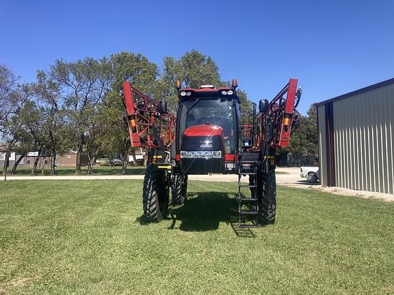 Image of Case IH Patriot 3340 equipment image 2