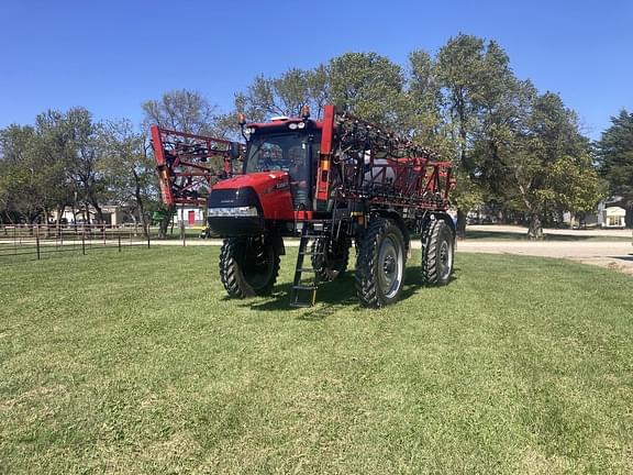 Image of Case IH Patriot 3340 equipment image 1