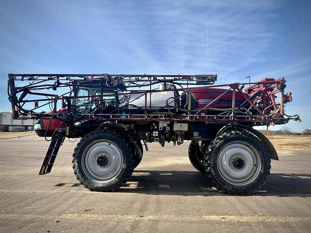 Image of Case IH Patriot 3340 equipment image 1