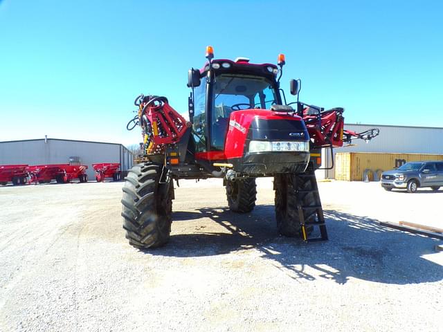 Image of Case IH Patriot 3340 equipment image 3