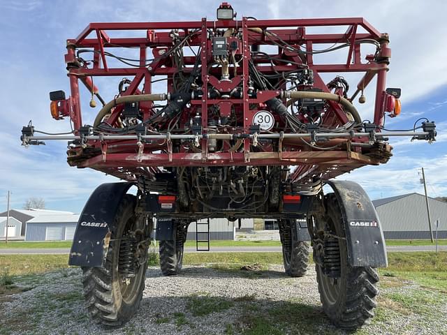 Image of Case IH Patriot 3340 equipment image 3