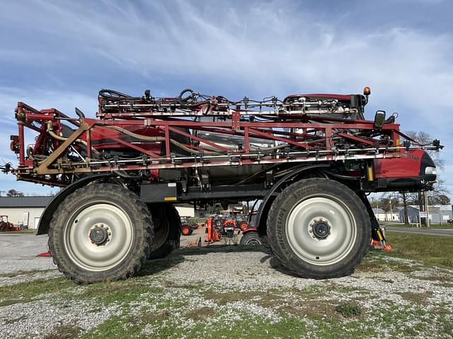 Image of Case IH Patriot 3340 equipment image 1