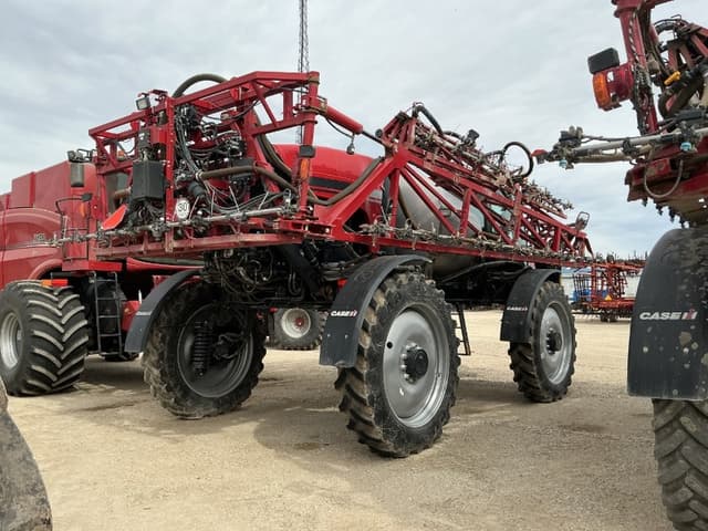 Image of Case IH Patriot 3340 equipment image 3