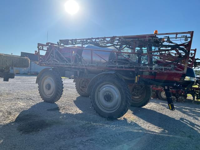 Image of Case IH Patriot 3340 equipment image 1