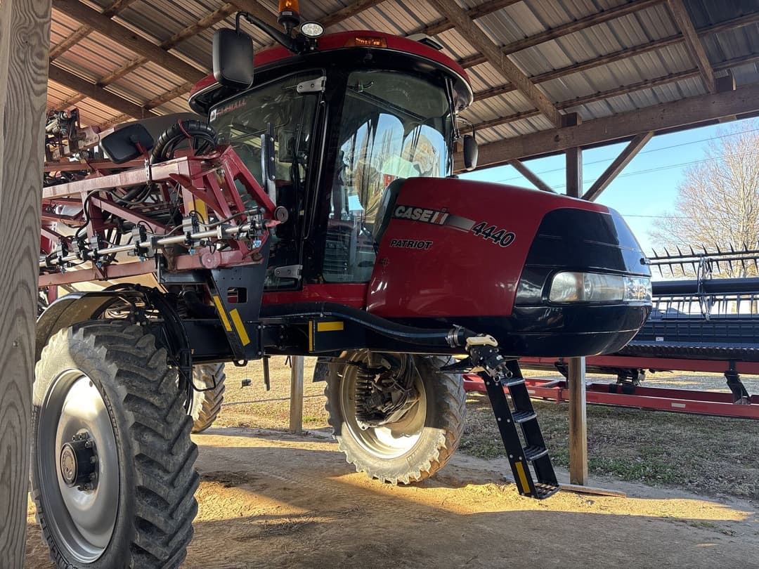 Image of Case IH Patriot 4440 Primary image