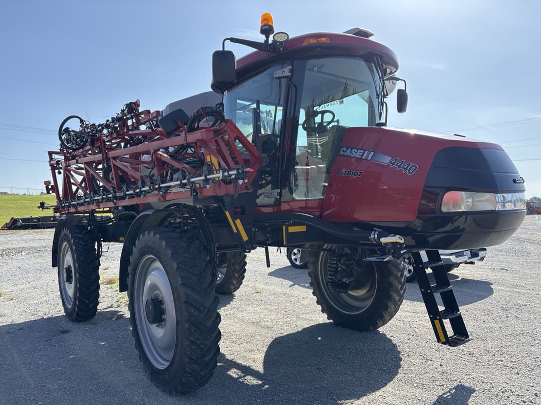 Image of Case IH Patriot 4440 Primary image