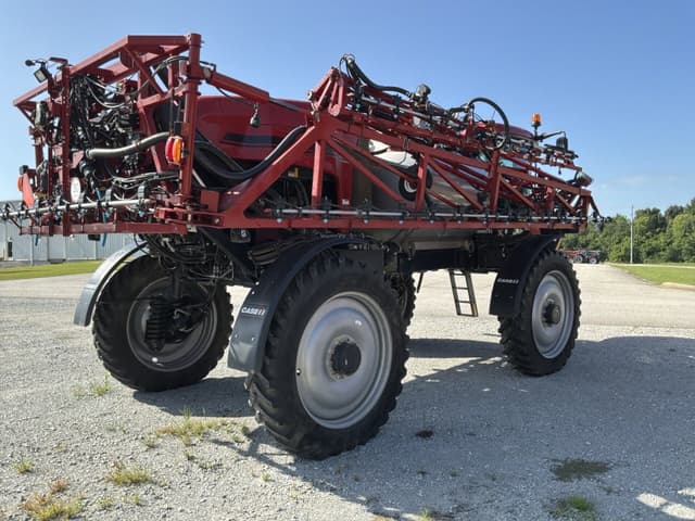 Image of Case IH Patriot 4440 equipment image 2