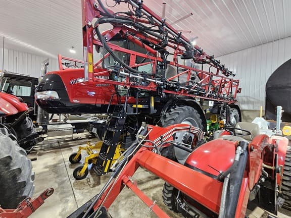 Image of Case IH Patriot 4440 equipment image 1