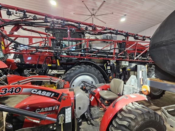 Image of Case IH Patriot 4440 equipment image 2