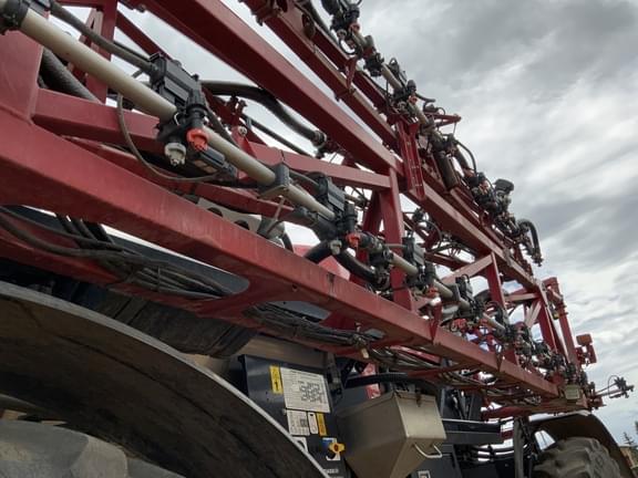 Image of Case IH Patriot 4440 equipment image 3