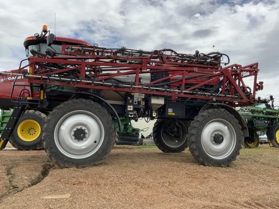 Image of Case IH Patriot 4440 equipment image 4