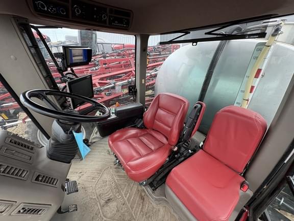 Image of Case IH Patriot 4440 equipment image 4