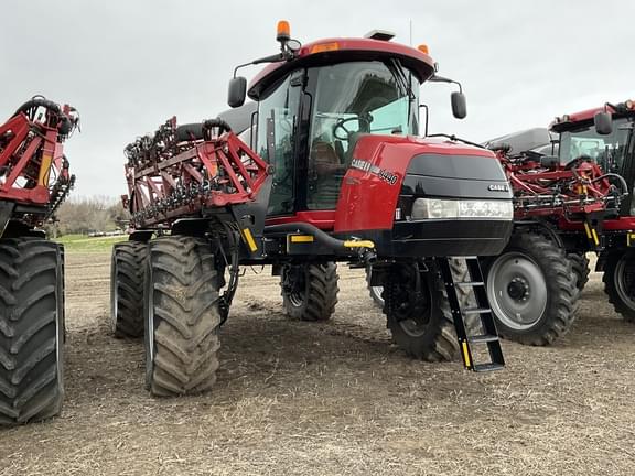 Image of Case IH Patriot 4440 equipment image 2