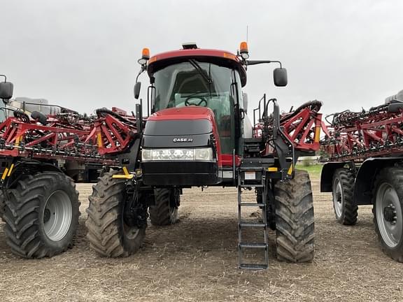Image of Case IH Patriot 4440 equipment image 3