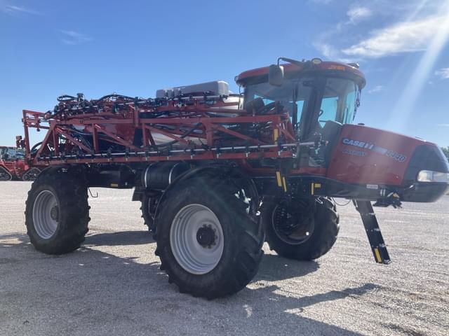 Image of Case IH Patriot 4440 equipment image 1