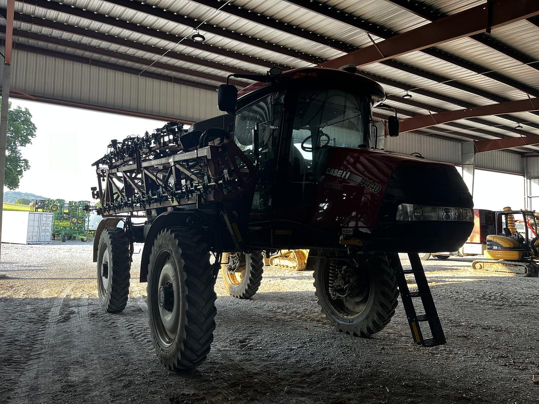 Image of Case IH Patriot 4440 Primary image