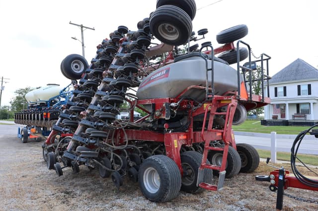 Image of Case IH Precision Disk 500T equipment image 4